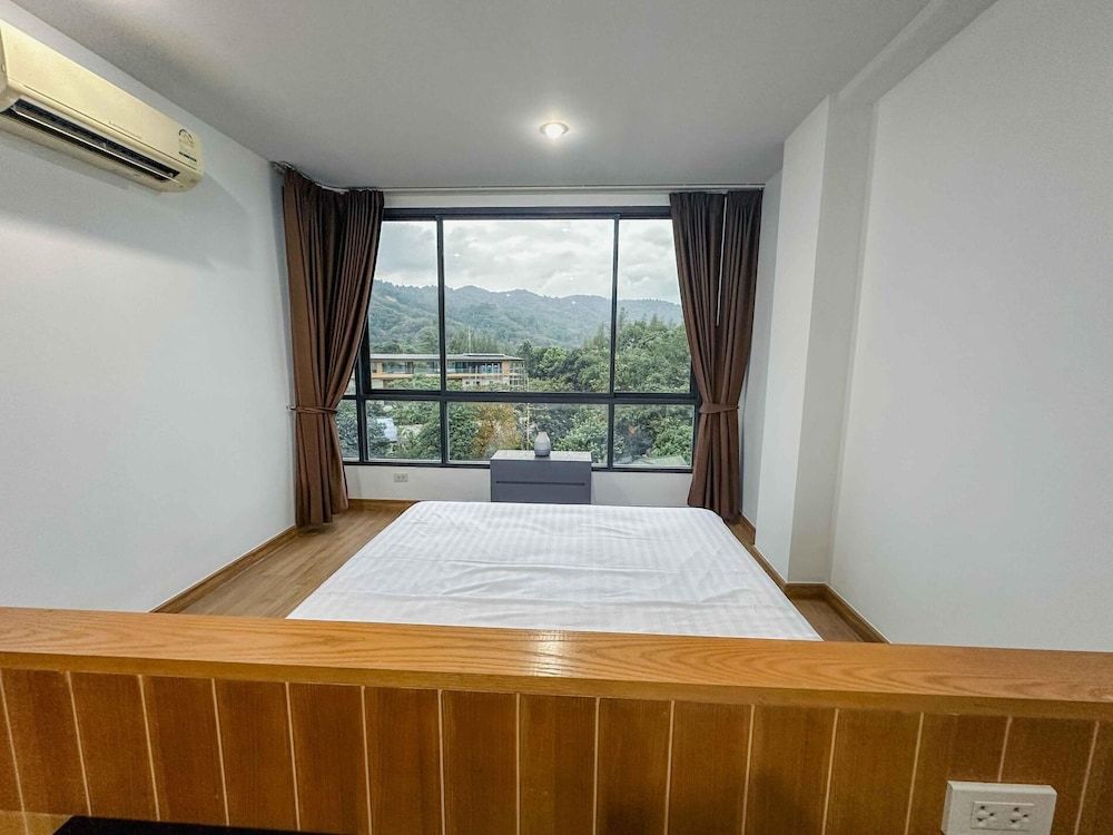 Beachside Bliss 2- Bed HM612 Apartment, Balcony, Mountain View 8