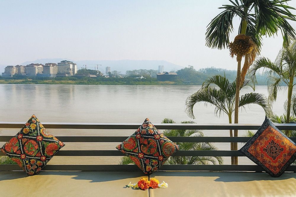 River Breeze Chiangsaen Superior Triple Room with River View 4