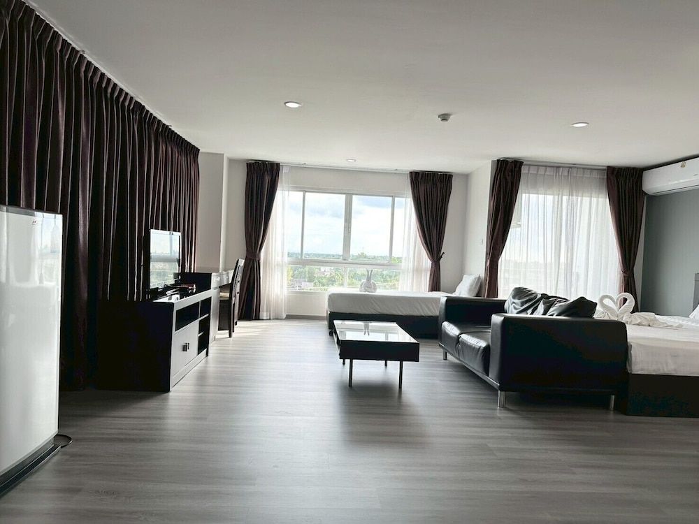 Golden Good Hill Chiang Mai Corner Family Room 3