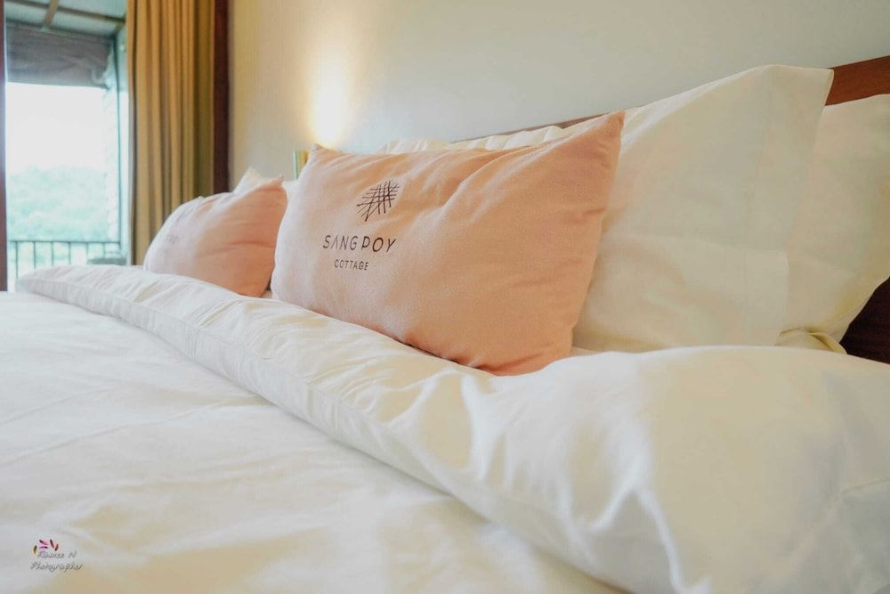 Sang Poy Cottage Superior Double Room 7