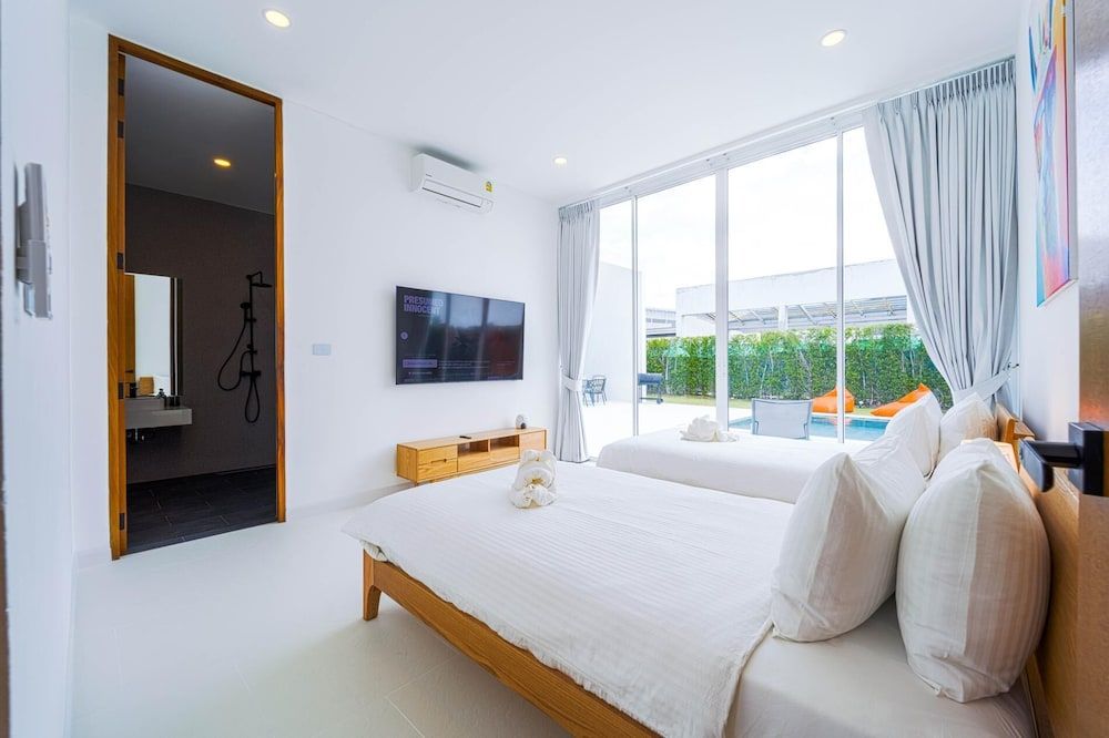 Modern 4 Bed Private Pool Villa KH-B6 Villa, Pool View 2