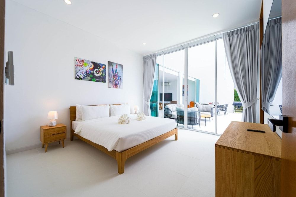 Modern 4 Bed Private Pool Villa KH-B6 Villa, Pool View 3