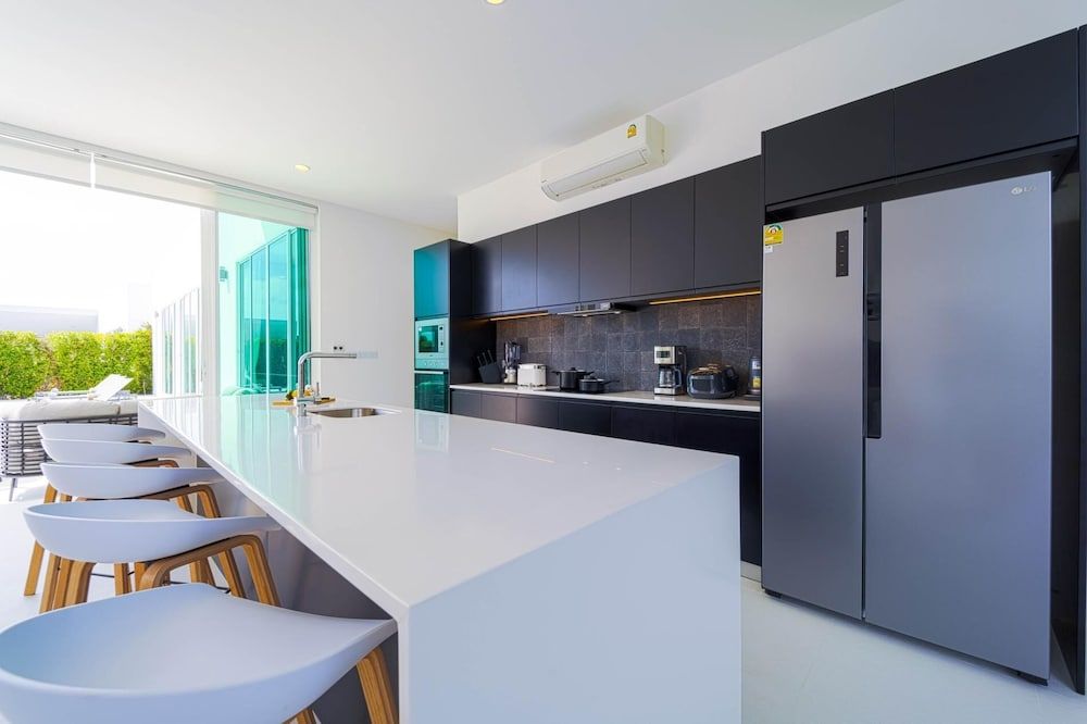 Modern 4 Bed Private Pool Villa KH-B6 Villa, Pool View 16