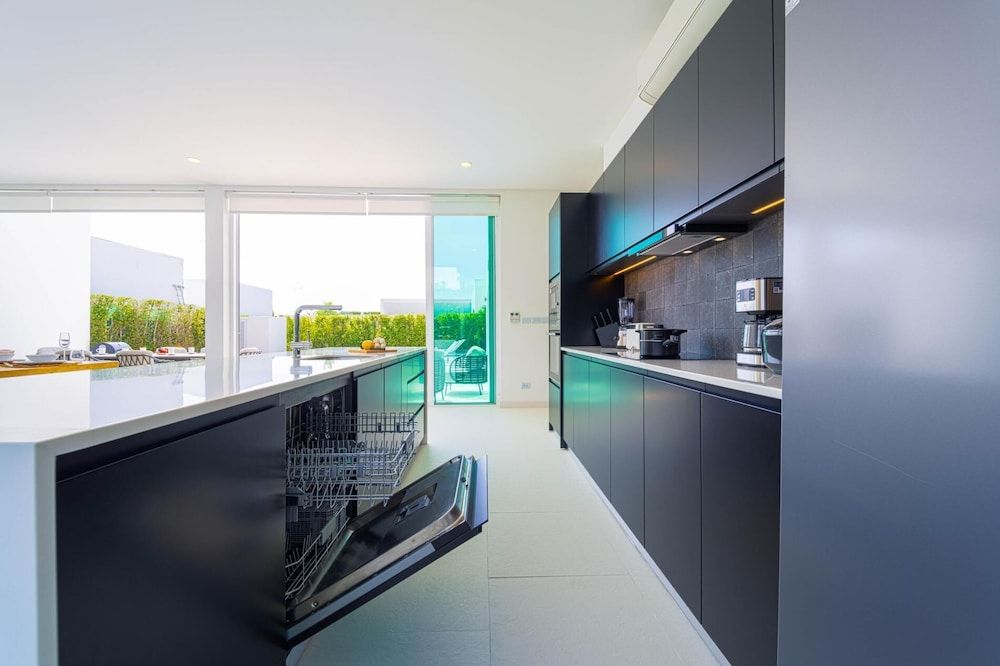 Modern 4 Bed Private Pool Villa KH-B6 Villa, Pool View 13