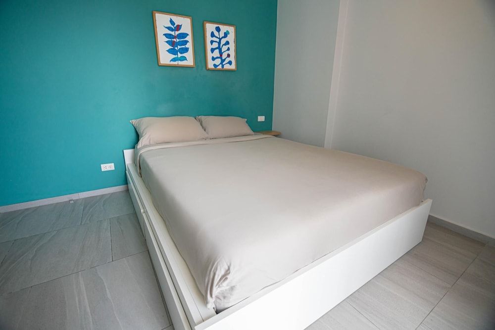 Apartment, 1 Bedroom, Balcony, Mountain View