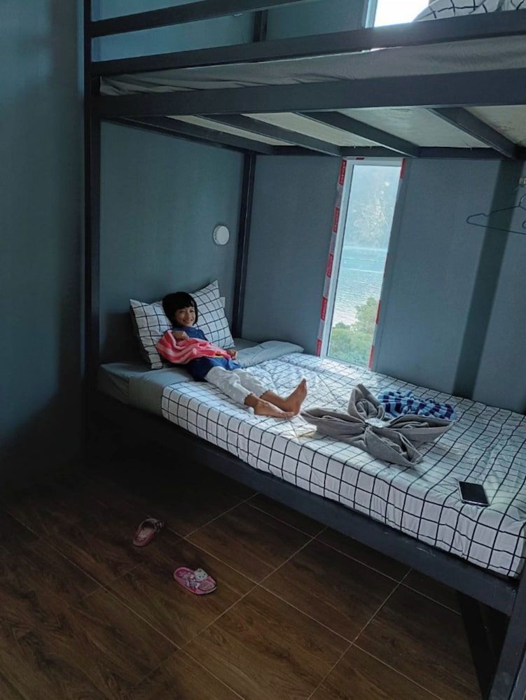 The View Hostel Dormitary Room 3