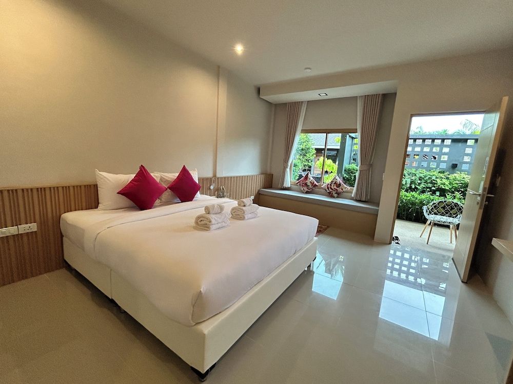 Transit Samui Resort Premier Double Room 8