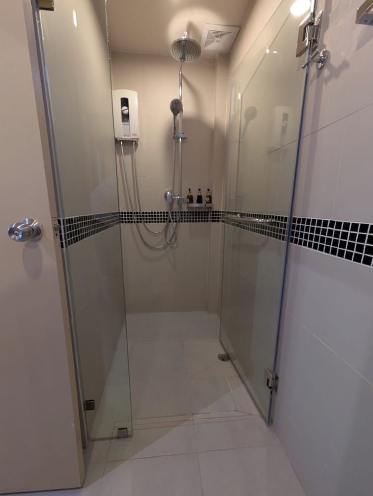 Transit Samui Resort Deluxe Twin Room 9