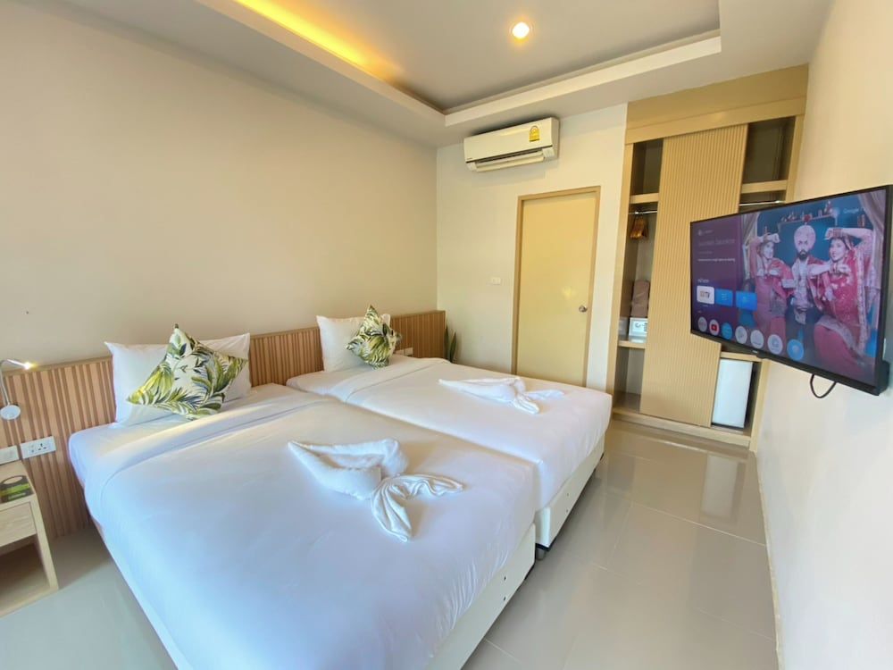 Transit Samui Resort Deluxe Twin Room 3