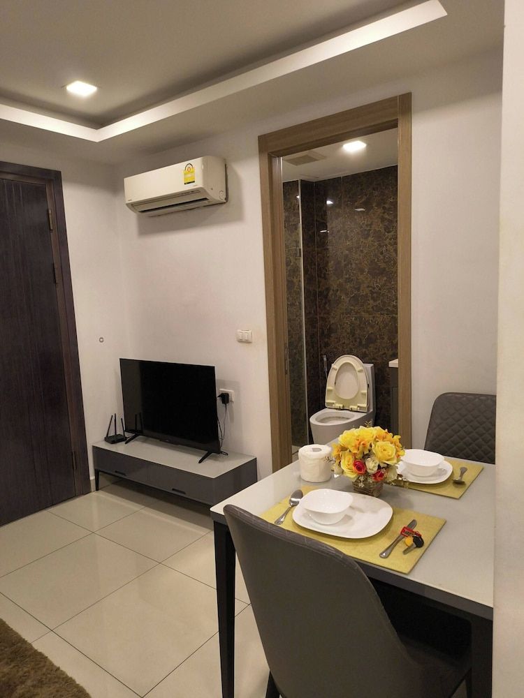 Luxurious Pattaya Apartment With Pool Access Apartment, 1 Bedroom, Accessible, Smoking 14