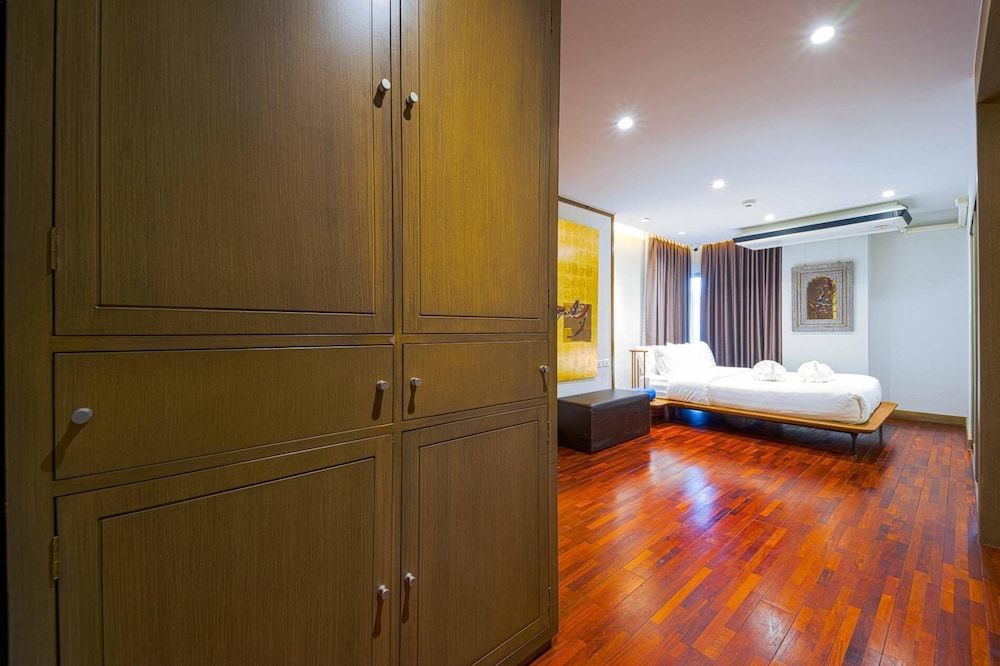 4 Bed Beachfront Condo SP43 Condo, 4 Bedrooms, Non Smoking, Garden View 6