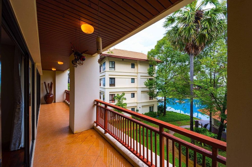 4 Bed Beachfront Condo SP43 Condo, 4 Bedrooms, Non Smoking, Garden View 22