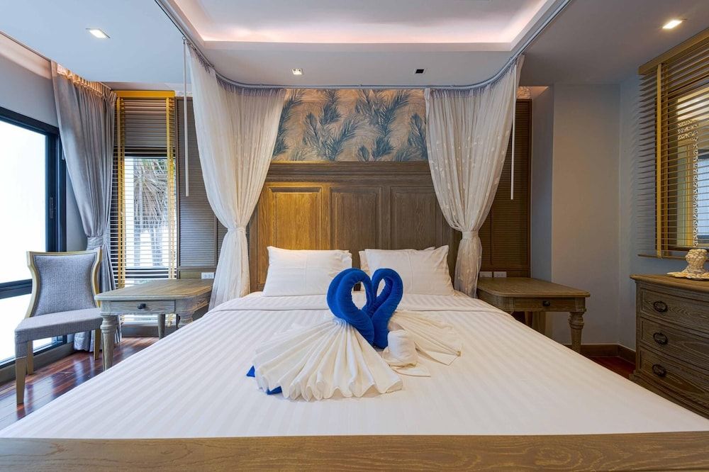 4 Bed Beachfront Condo SP43 Condo, 4 Bedrooms, Non Smoking, Garden View 11