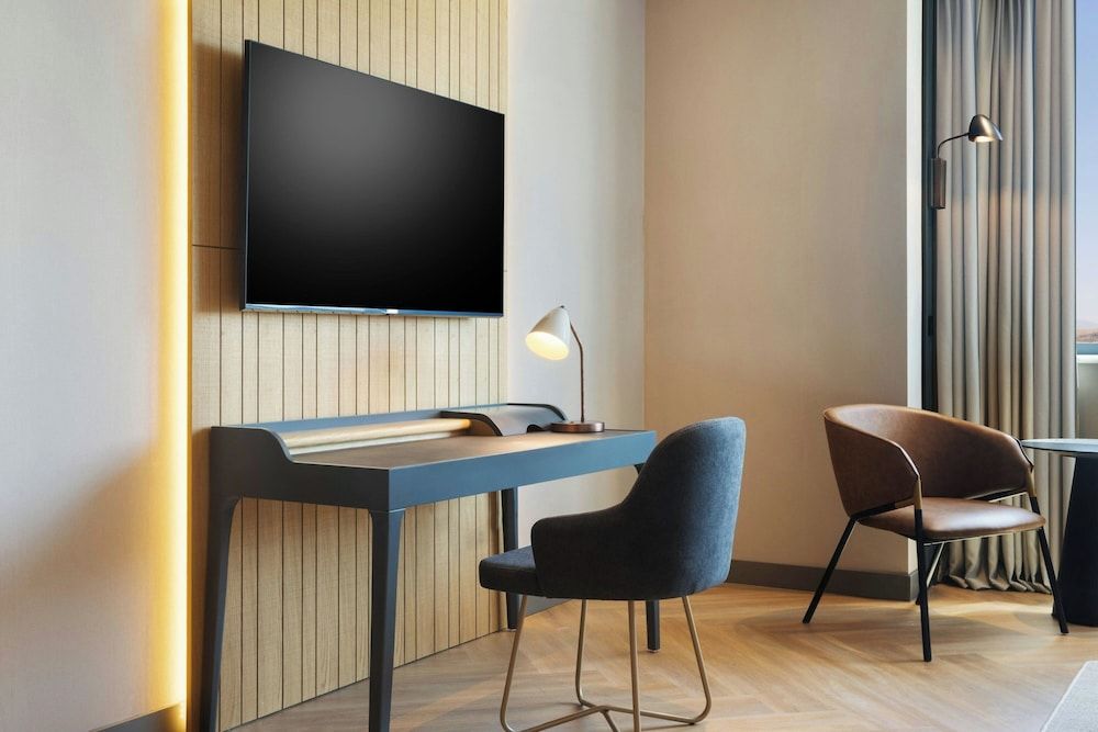 Four Points By Sheraton Elazig Deluxe Room, 2 Queen Beds (City View) 2