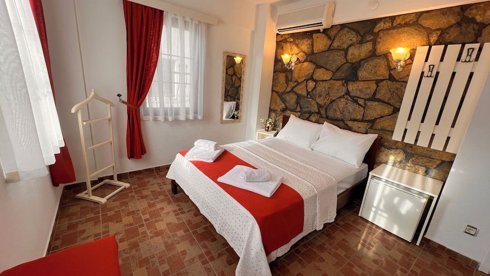 Adahan Otel Bozcaada Comfort Double Room 4