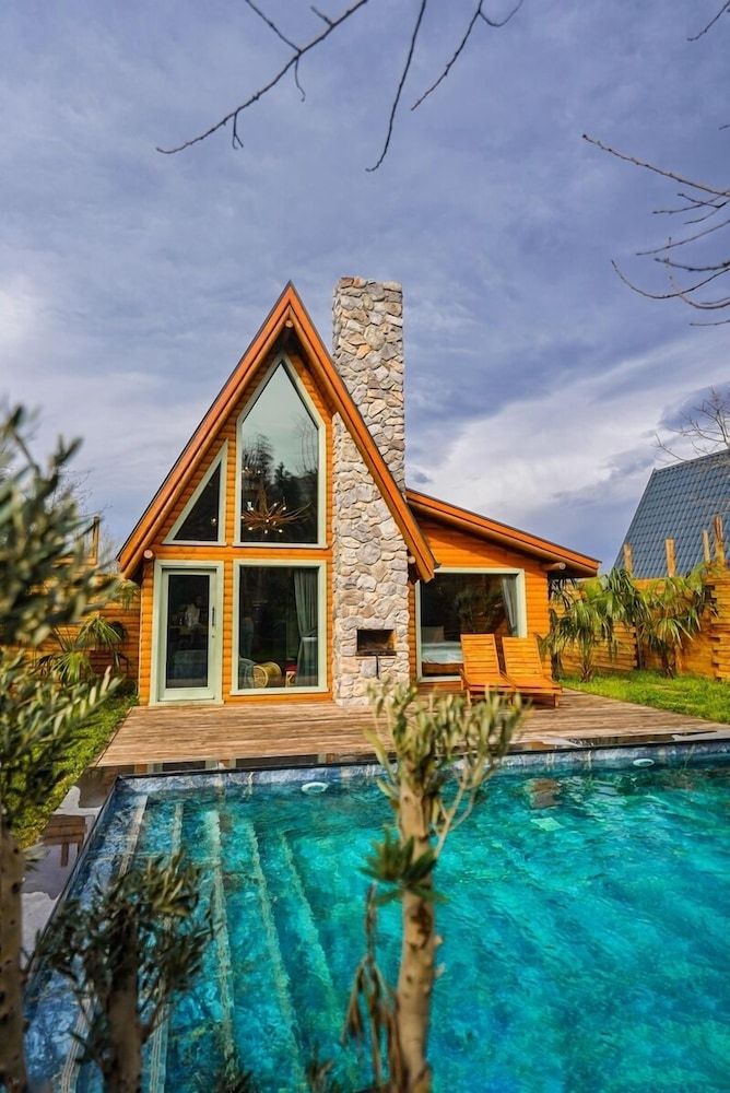 Deluxe Bungalow