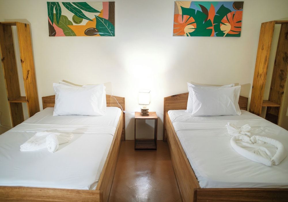 Yasa Boutique Hotel Classic Twin Room, Pool View 5