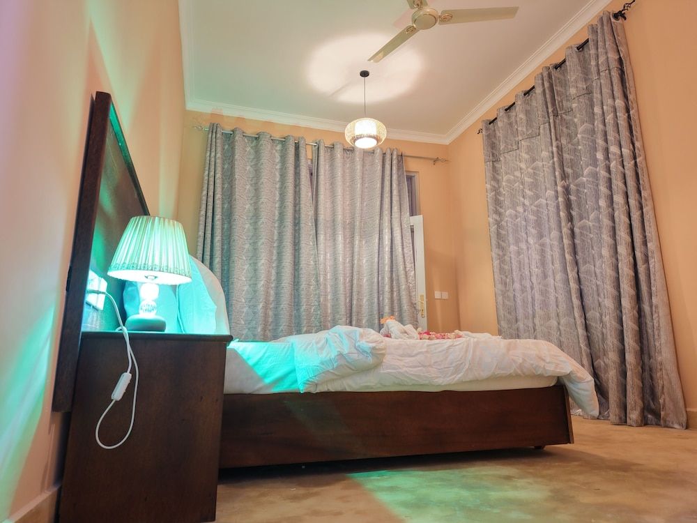 Zanzibar Luxury Bungalows Deluxe Single Room, 1 Bedroom, Pool View 2