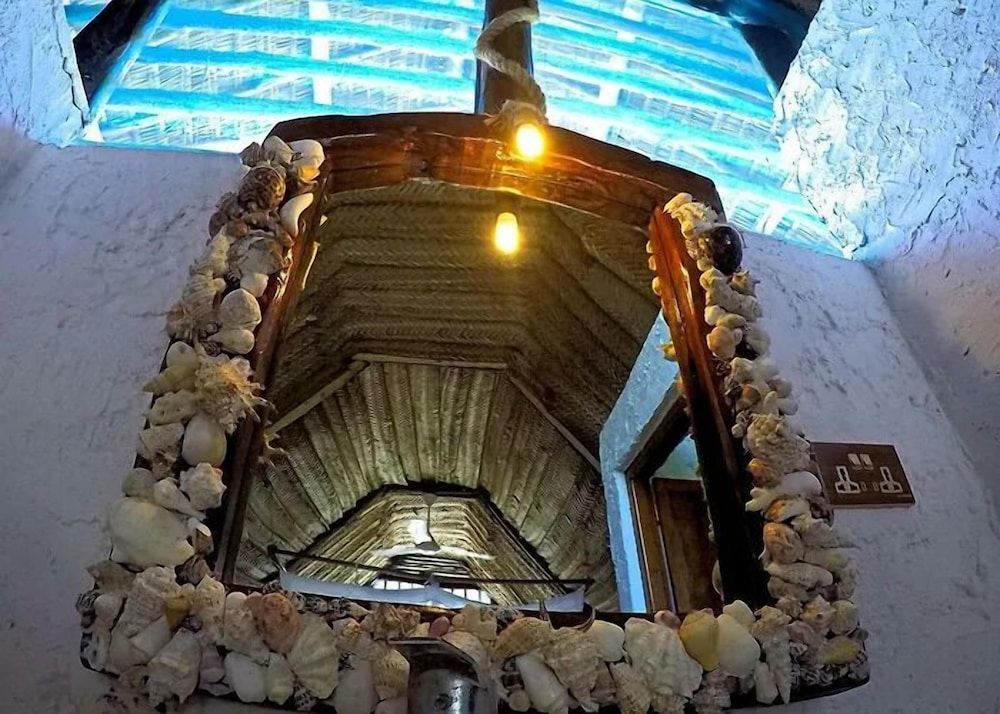 KAE FUNKY ZANZIBAR Superior Single Room 8