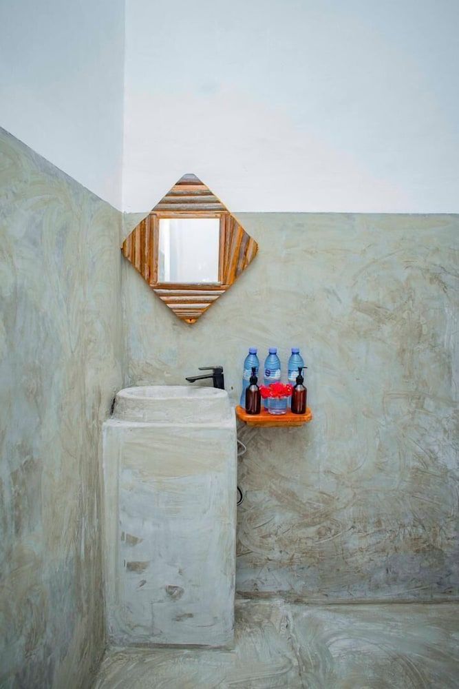 Miska Zanzibar Basic Double Room 16