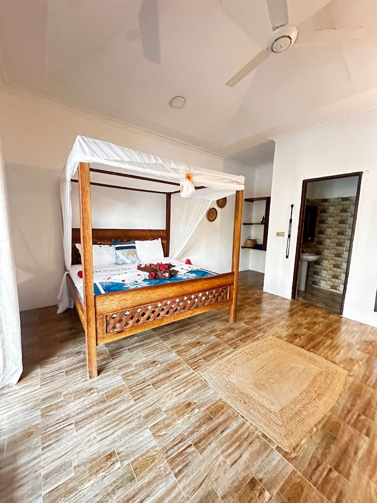 Moayana Liora Family Bungalow, Courtyard View, Poolside 2