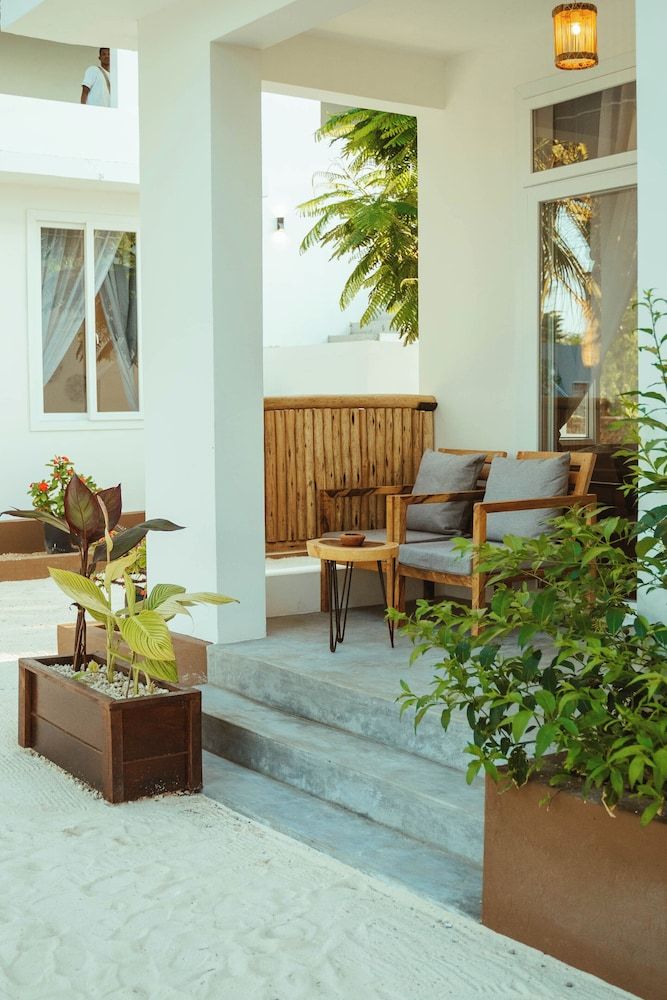 Balungiboutiquehotel Deluxe Suite, Pool View 11