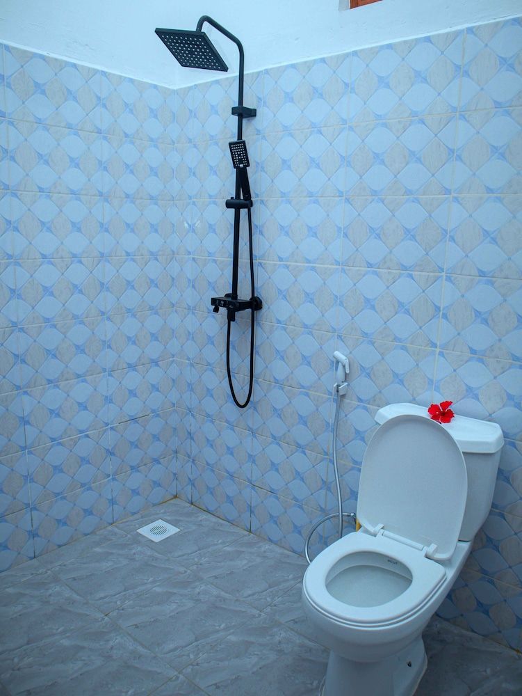 Tumaini Bungalows Standard Double Room, Balcony, Garden View 14