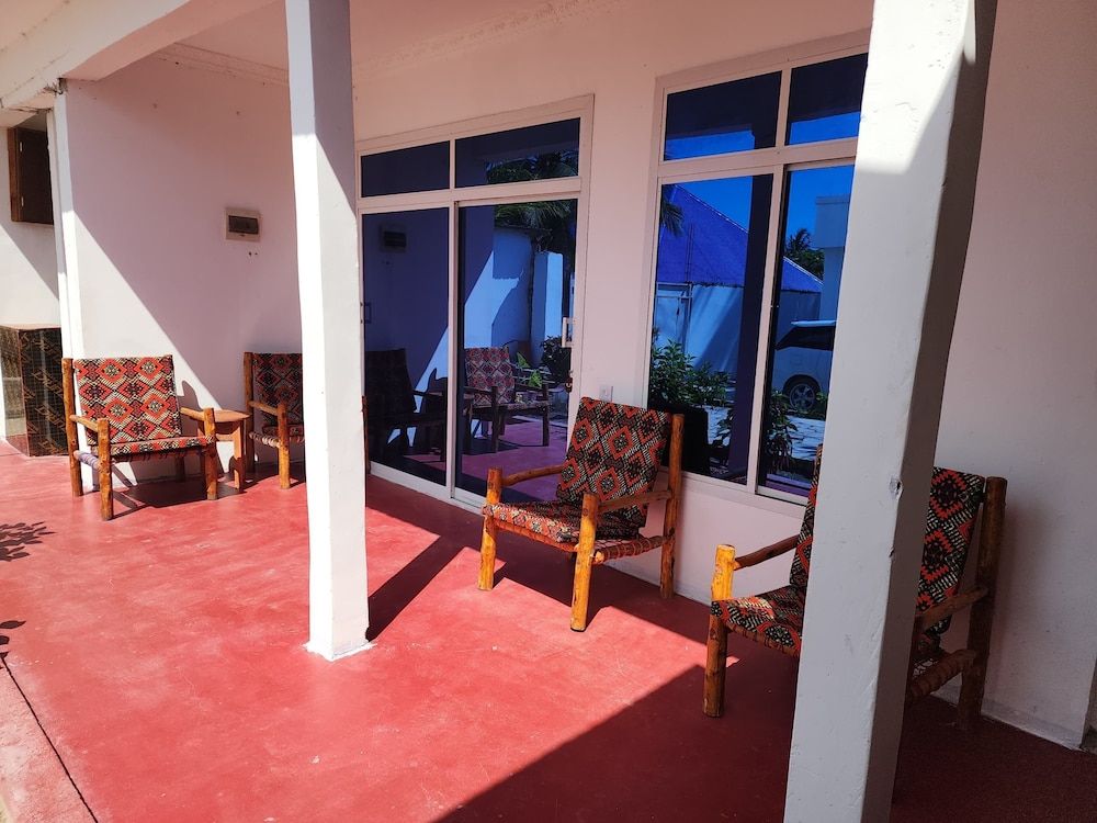 Karibu House Paje Quadruple Room 6