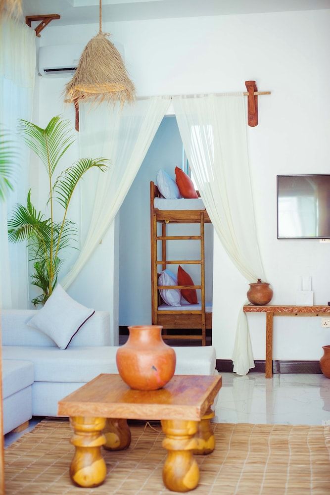ZANZIBAR MAREA Luxury Villas Luxury Studio Suite, Pool View 8