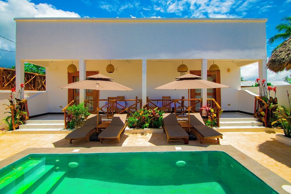 ZANZIBAR MAREA Luxury Villas Premium Studio Suite, Pool View 6