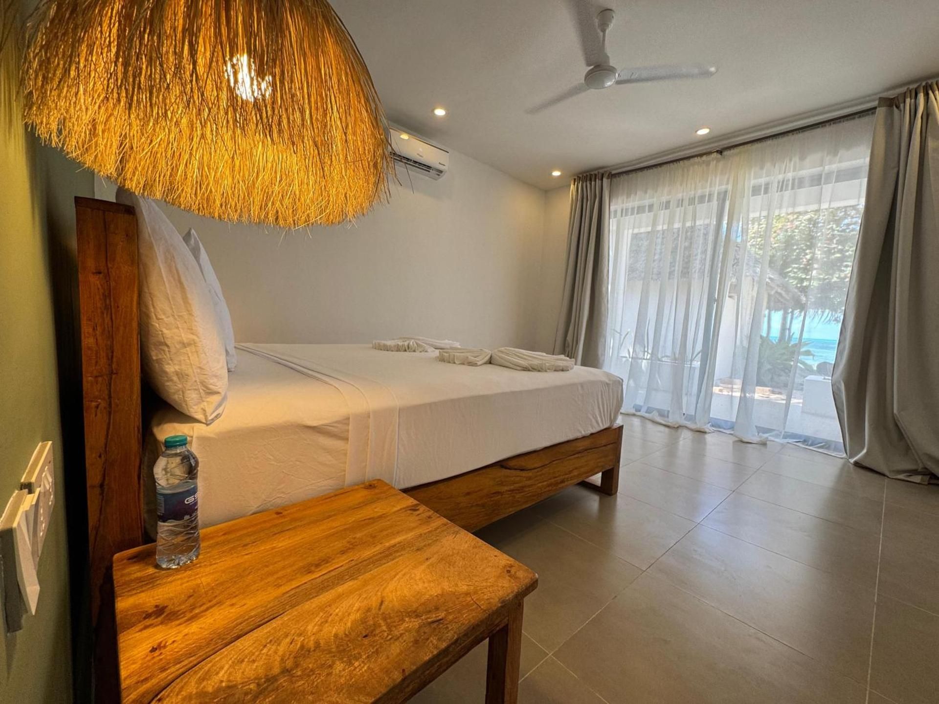 Queen Room with Sea View