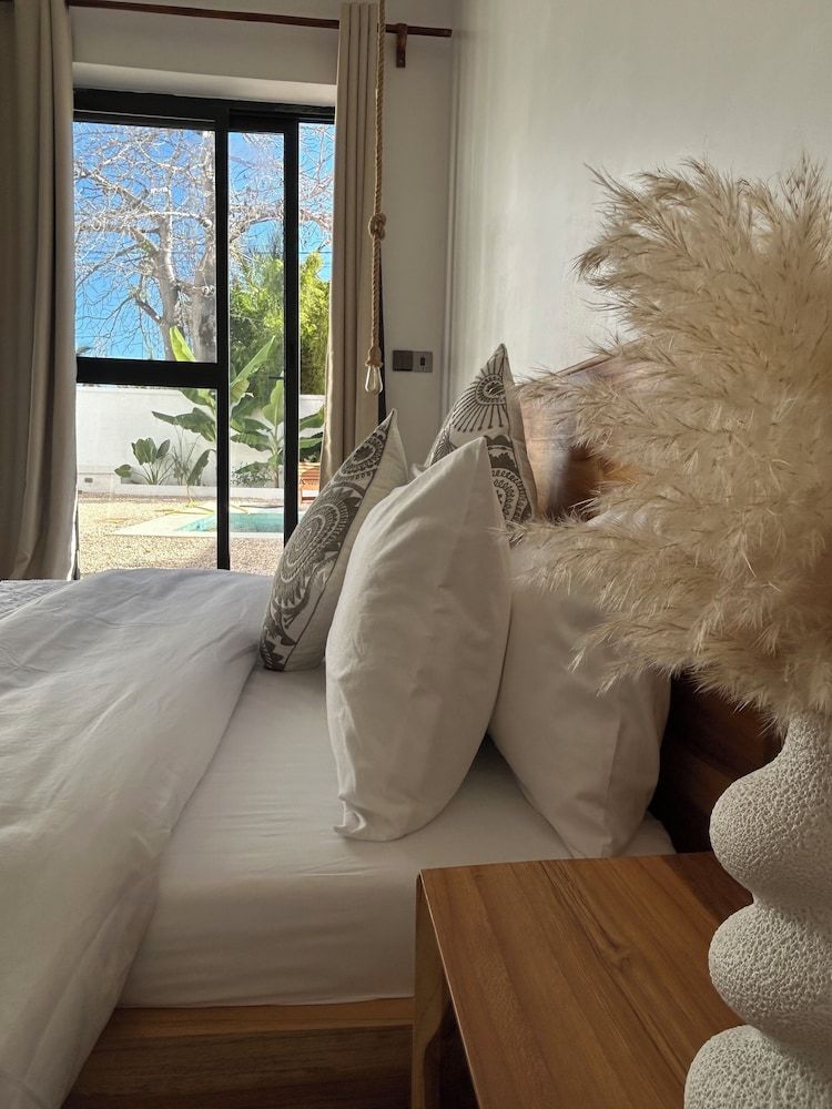 u paradisu villas Deluxe Villa 8