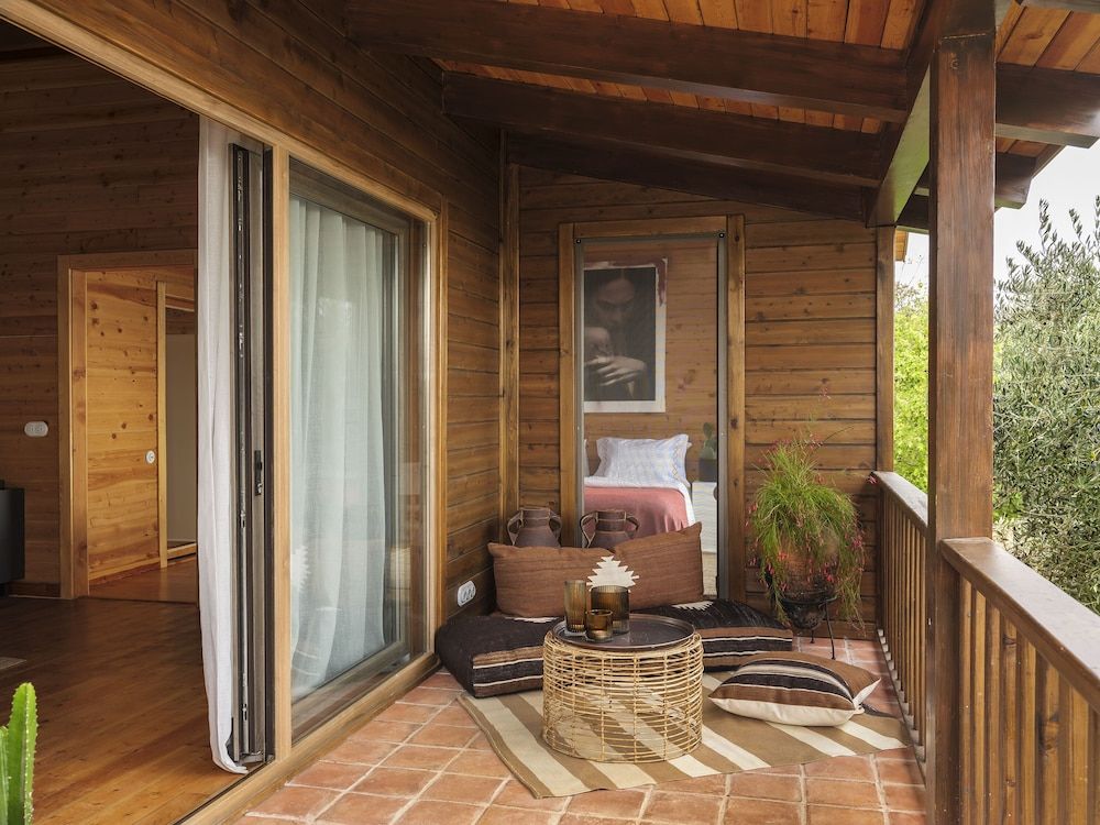 Simurg Inn Deluxe Suite with Sea View 2