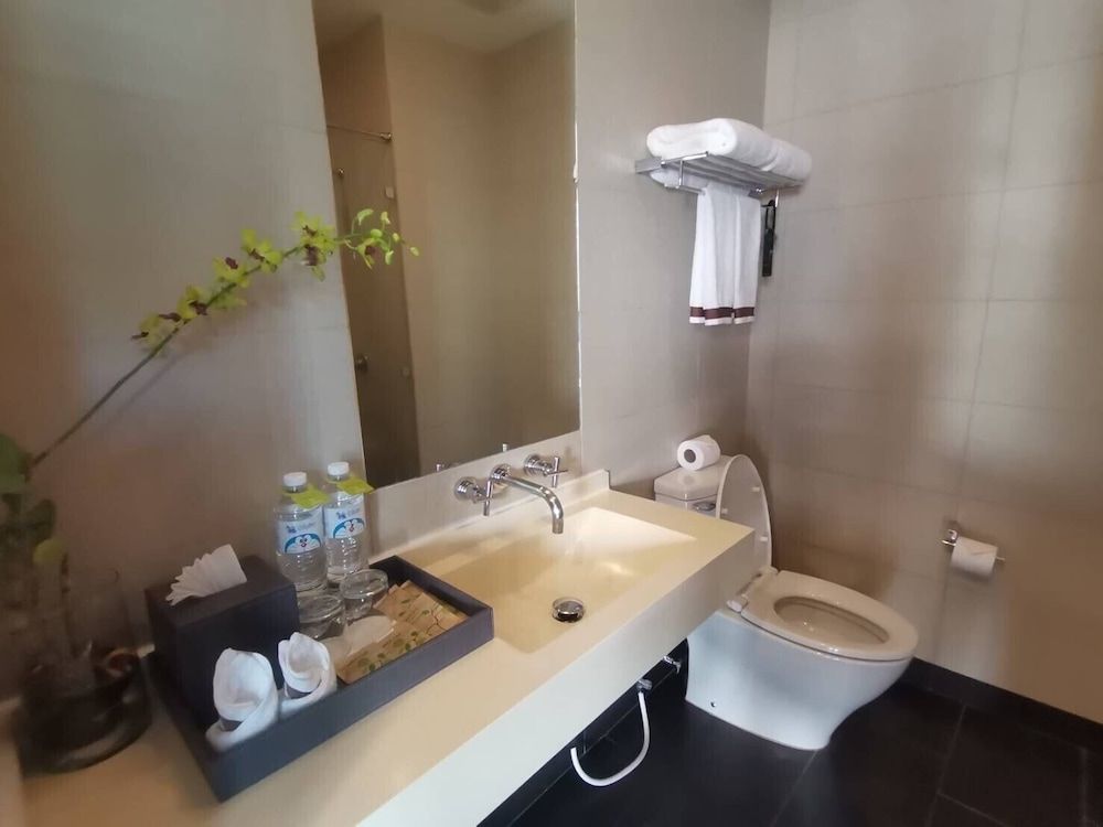 TASALA cabana Classic Studio, Balcony, Partial Sea View 11