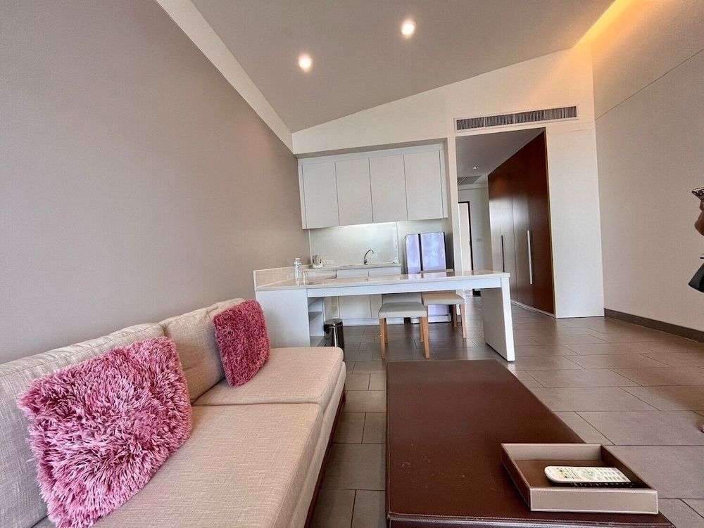 TASALA cabana Classic Studio, Balcony, Partial Sea View 9