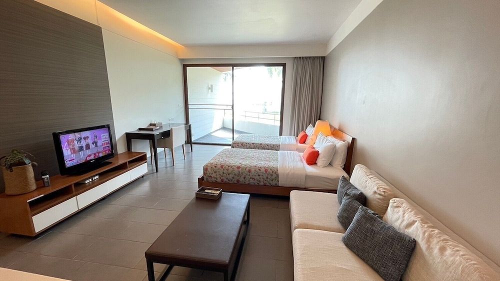 TASALA cabana Classic Studio, Balcony, Partial Sea View 3