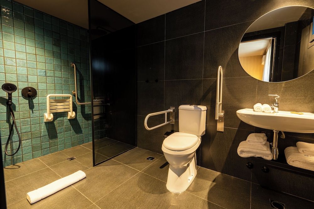 Bravo Hotel Standard Double or Twin Room, 1 Bedroom 12