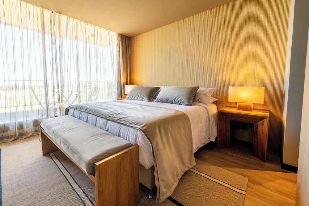 Bravo Hotel Superior Studio Suite, Beach View 4