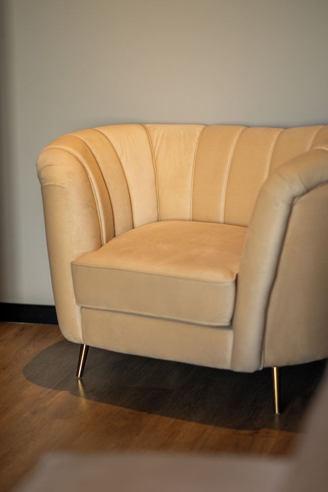 Bravo Hotel Superior Studio Suite, Beach View 9