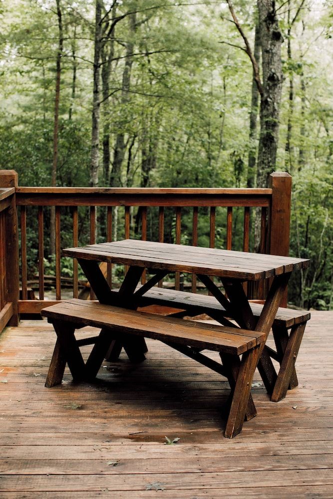 Sky Ridge Yurts Standard Tent, Private Bathroom, Mountain View 4