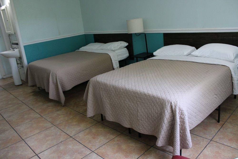 Executive Economy Lodge Double Room, Smoking 2