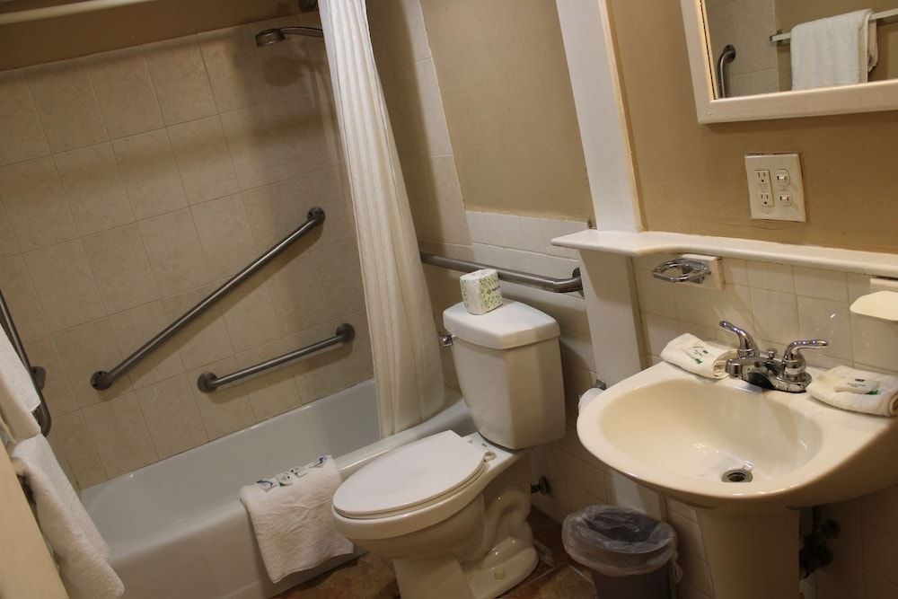 Executive Economy Lodge Double Room, Mobility Accessible, Non Smoking 10