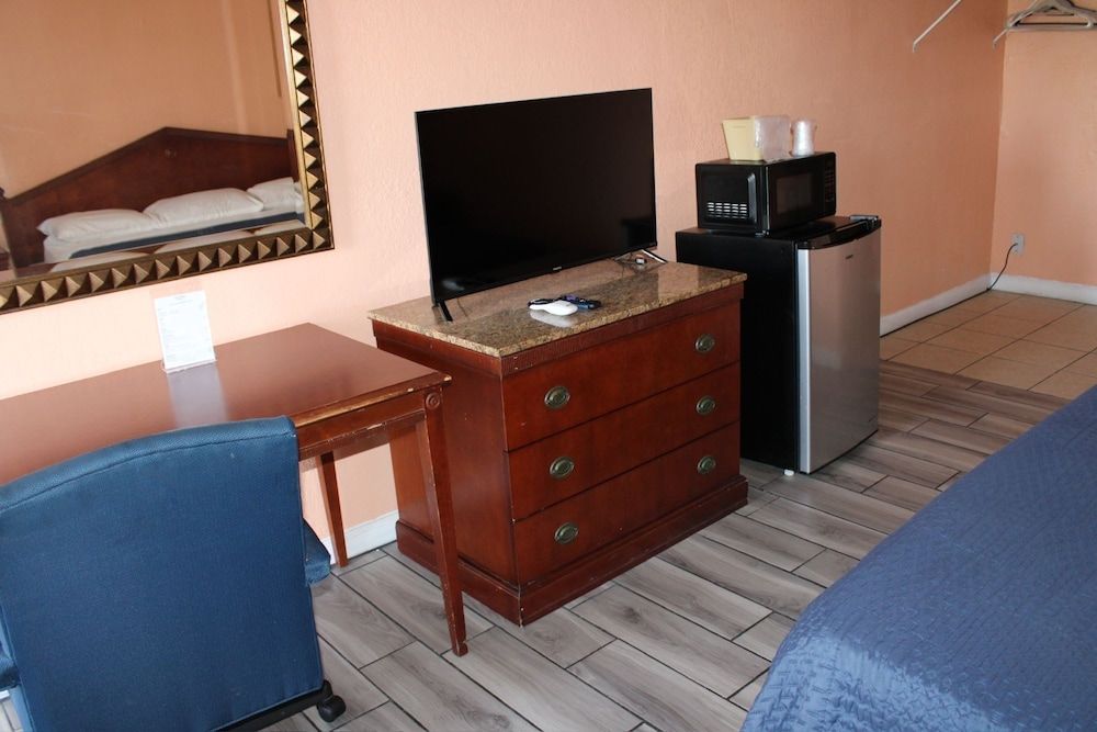 Executive Economy Lodge Single Room, 1 King Bed, Non Smoking 8