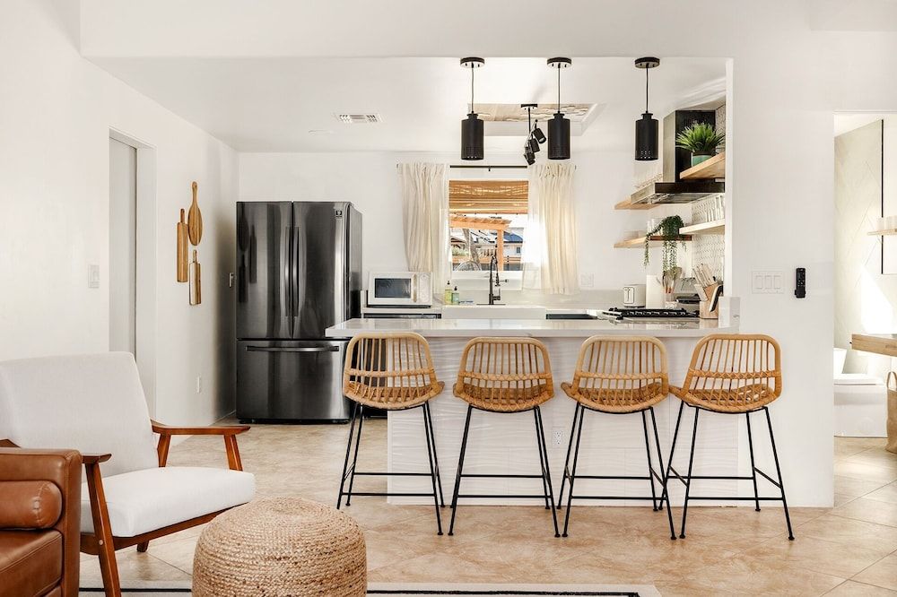 Modern Desert Escape - Fire Pit, Bbq And Design! 3 Bedroom Home by RedAwning House, 3 Bedrooms 12