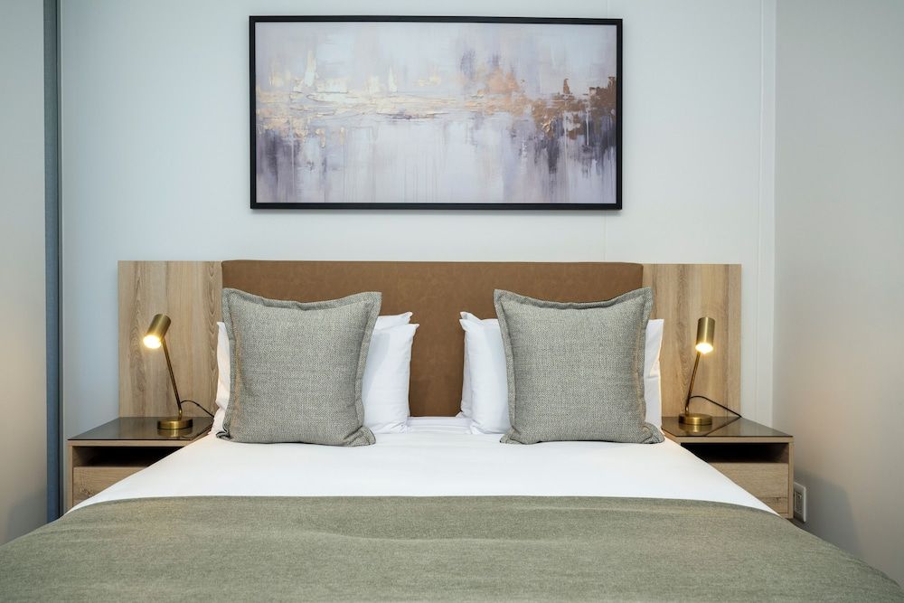 One Rosebank Executive Apartment Hotel Superior Apartment 3