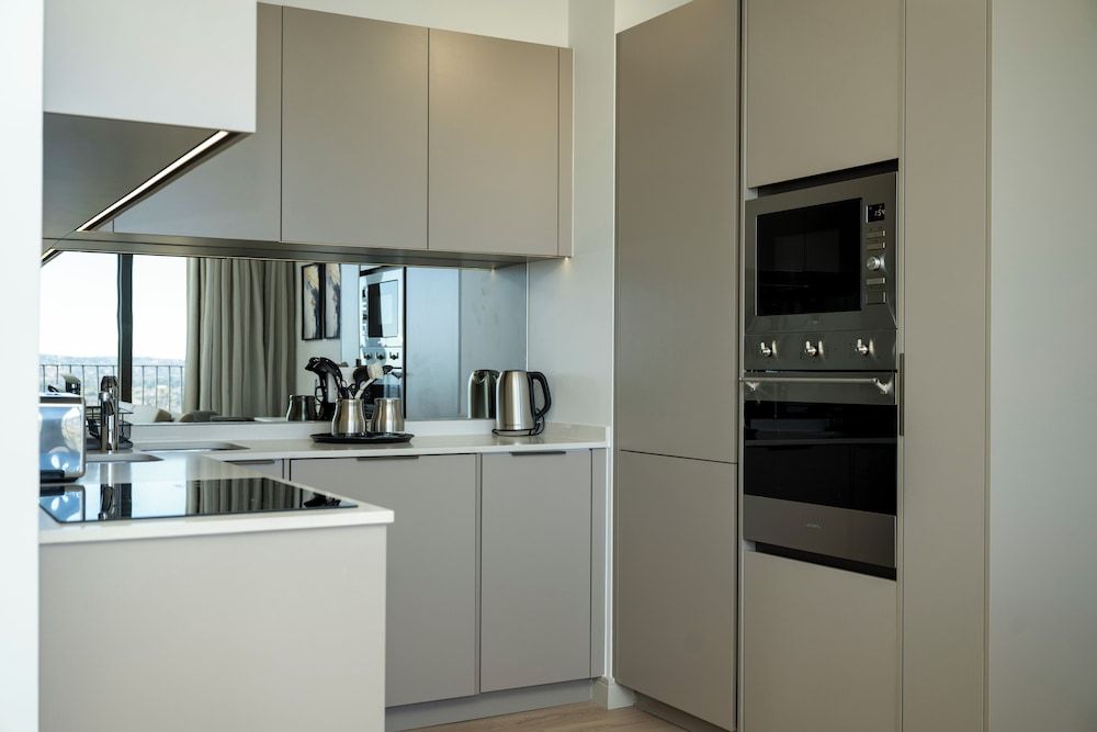 One Rosebank Executive Apartment Hotel Double Room 2