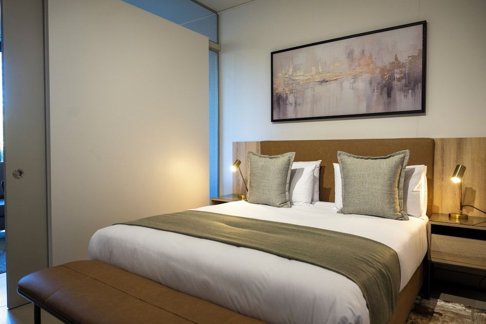 One Rosebank Executive Apartment Hotel Superior Apartment 2