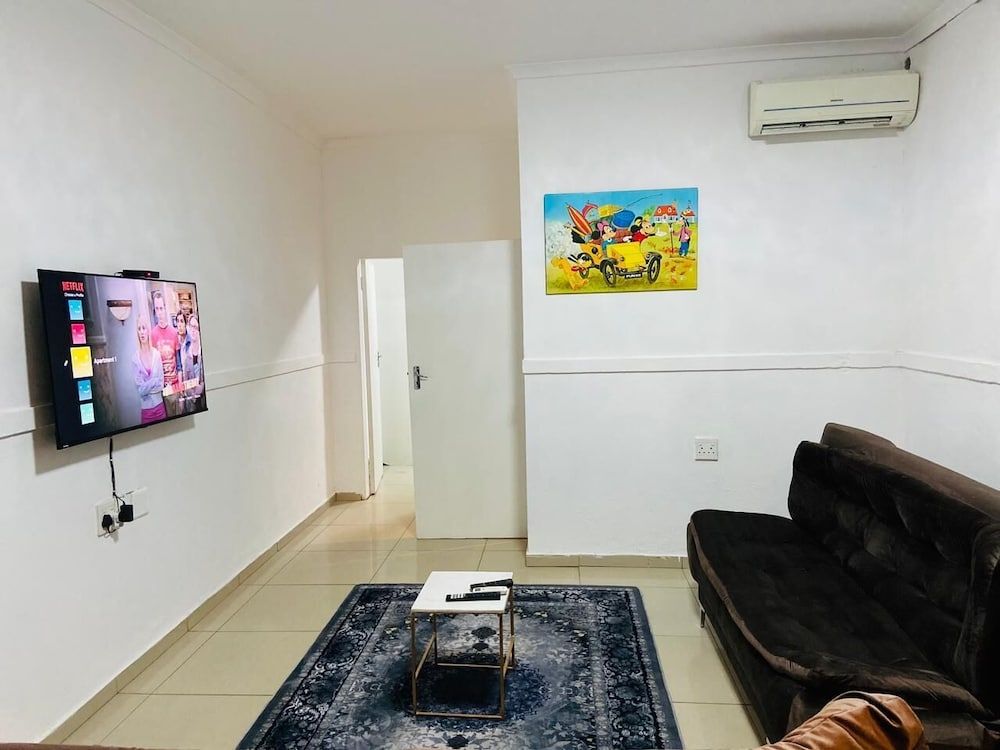 Gold Crown Self-catering Apartment Comfort Apartment, Air conditioning 7