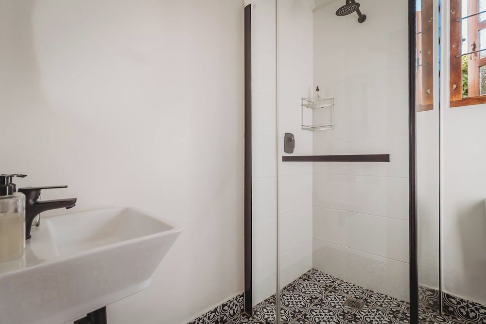 Acorn Guest House Standard Room 6