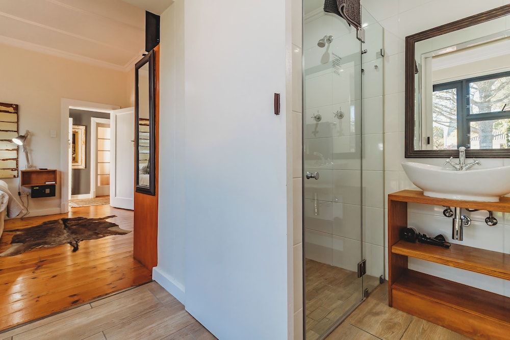 Acorn Guest House Family House 18